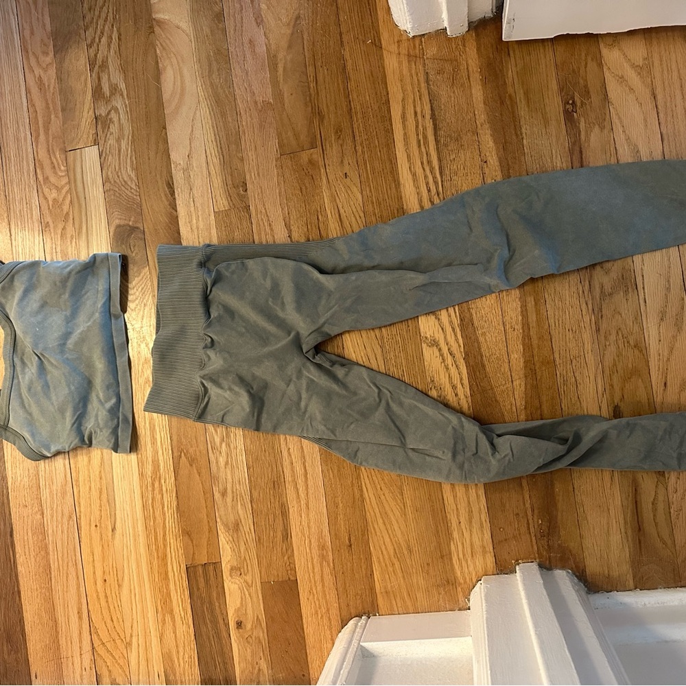 Z-supply military green/grey Two-Piece Workout Set